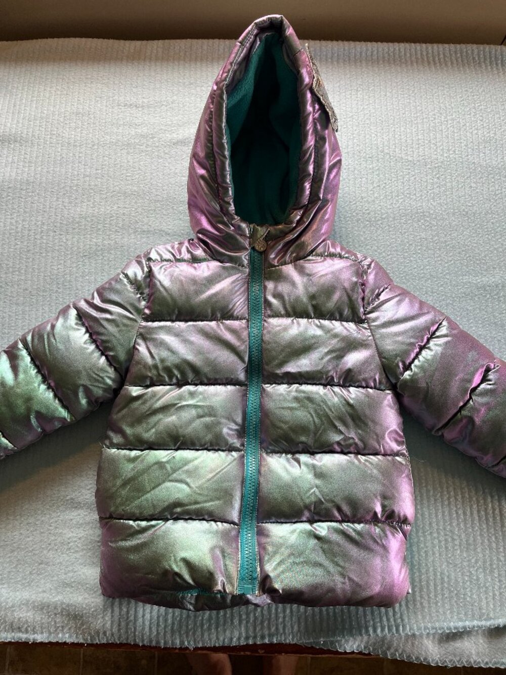 Disney Frozen Elsa Iridescent Puffer Jacket 3T - Sequin Snowflake Hood (EUC)